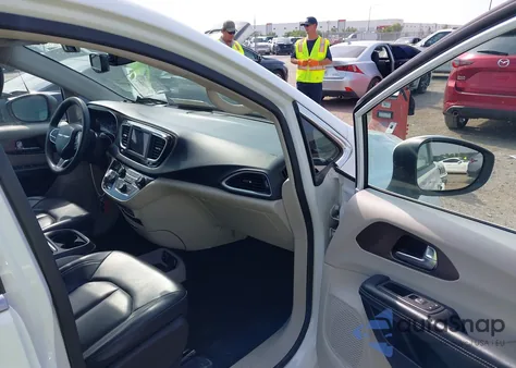 2021 Chrysler Voyager Lxi from USA, damaged, VIN 2C4RC1DG3MR543690